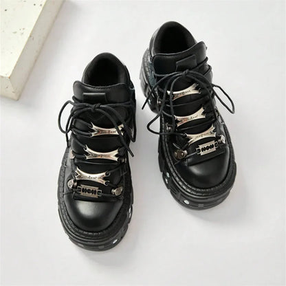 Punk Style Women Black Shoes Rock Metal Decor Lace-Up Heel Height Platform Shoes Gothic Man Sneakers Women Ankle Boots New