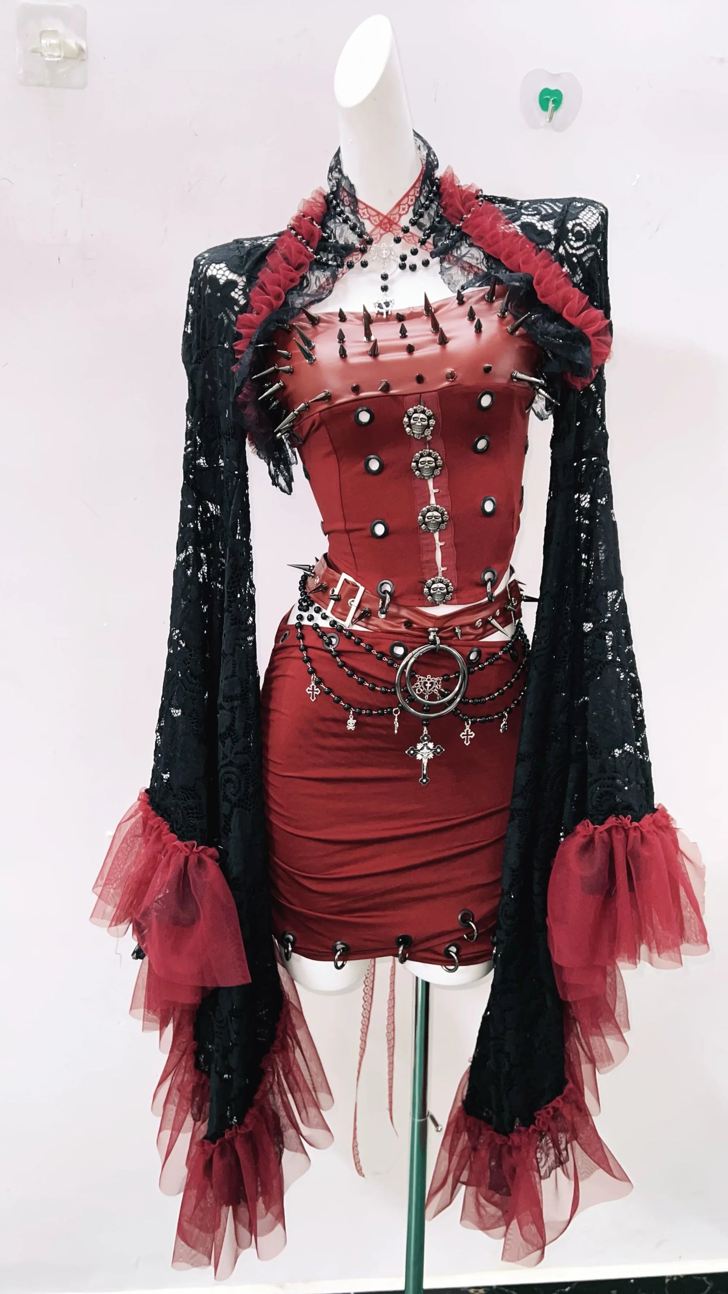 🦇 Gothic Queen Spiked Corset Dress — Dark Elegance & Rebel Energy 🖤