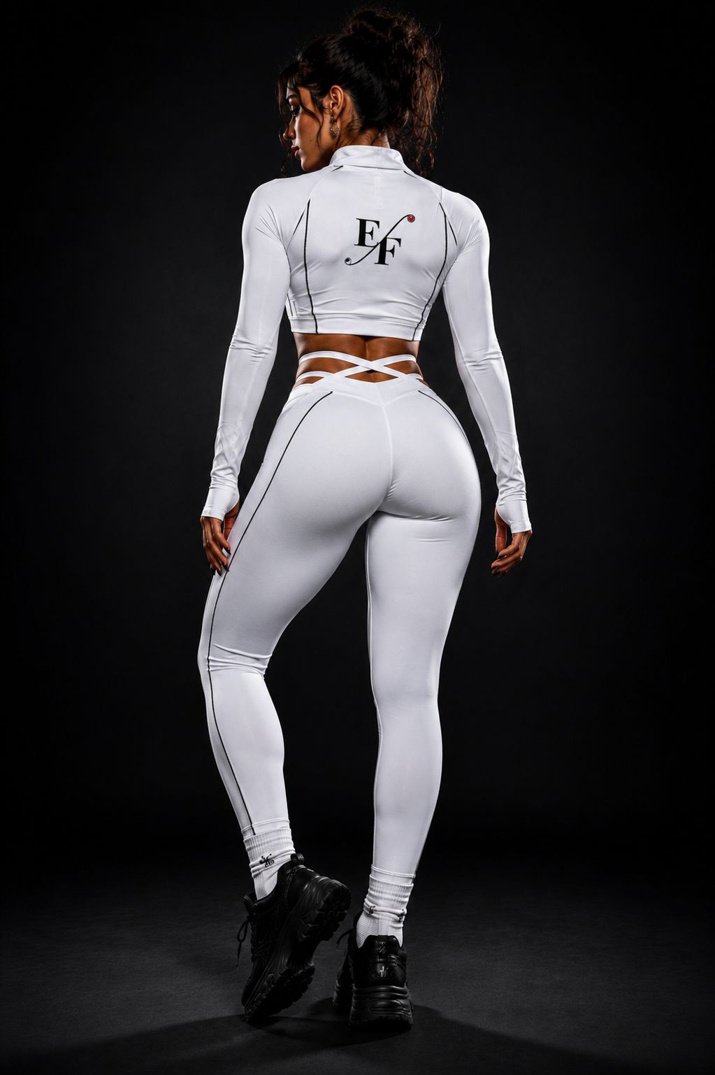 Conjunto Activo Blanco EF Signature™