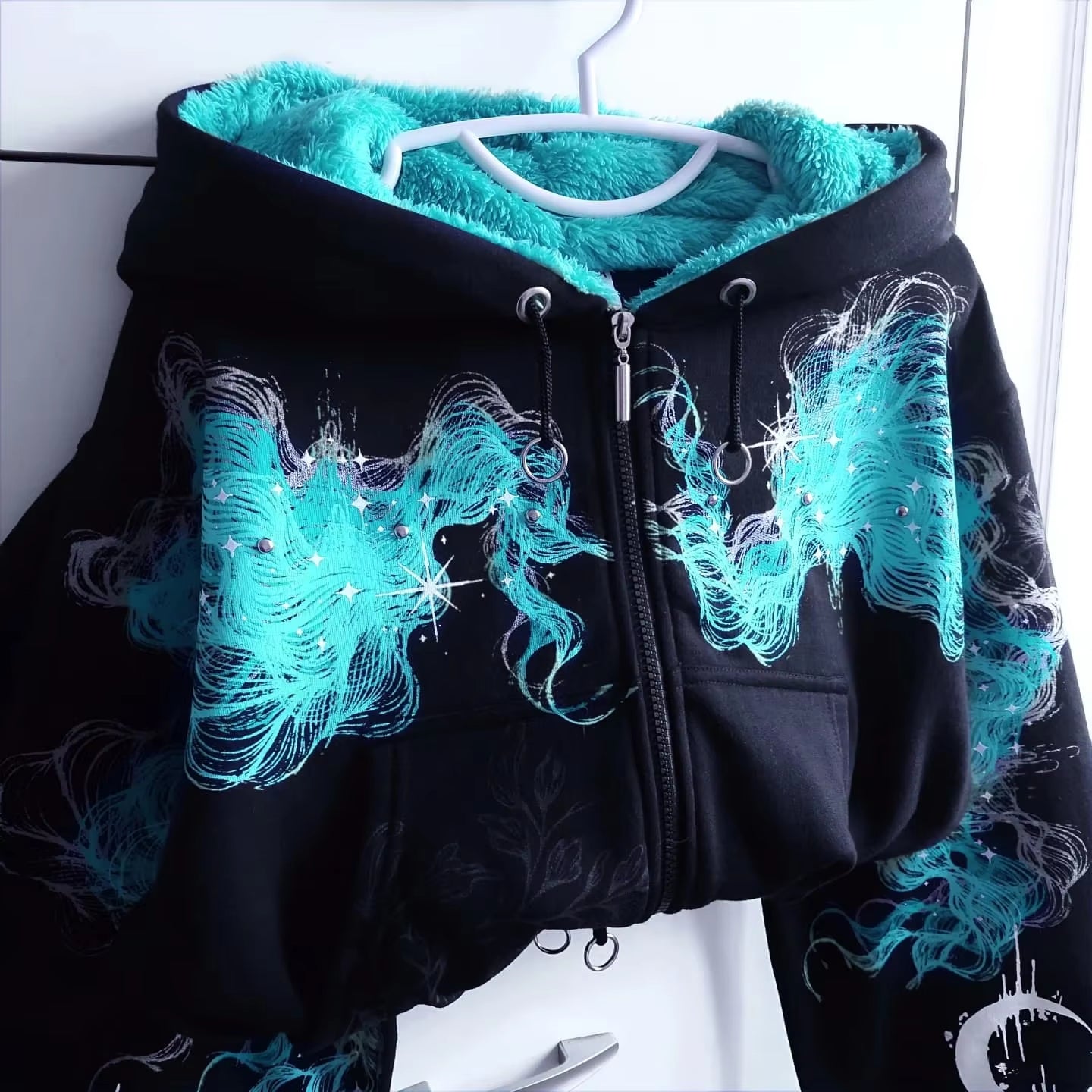 Moonfire Cropped Hoodie 🌙🔥