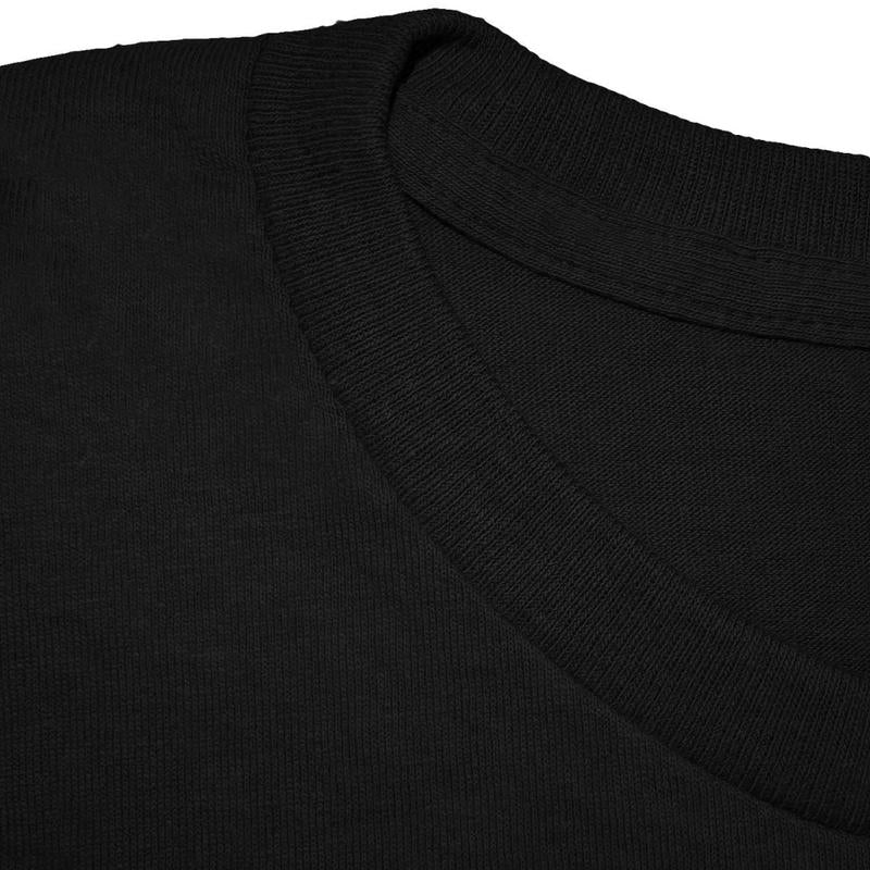 “Skull & Cross Gothic Tee 🕸️ Y2K Emo Grunge Vibes”